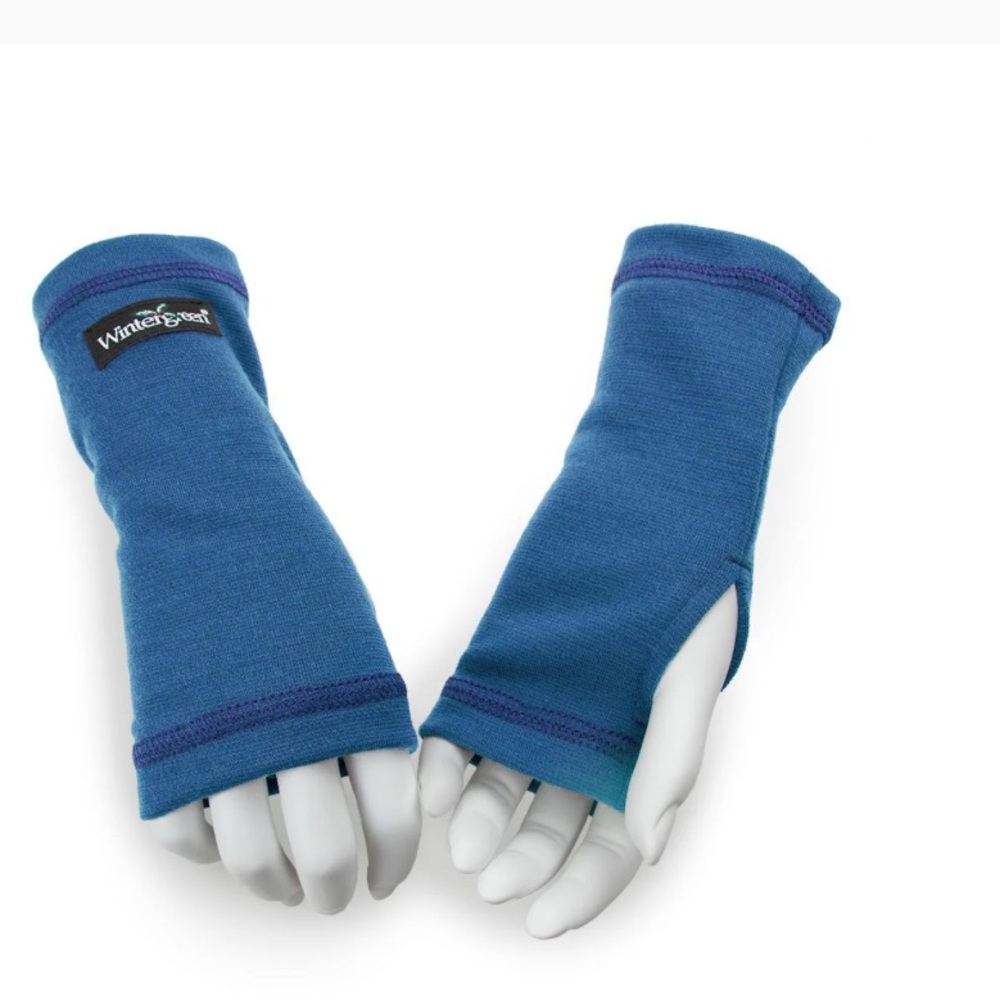 Wintergreen Wrist Warmers.  S/M size.